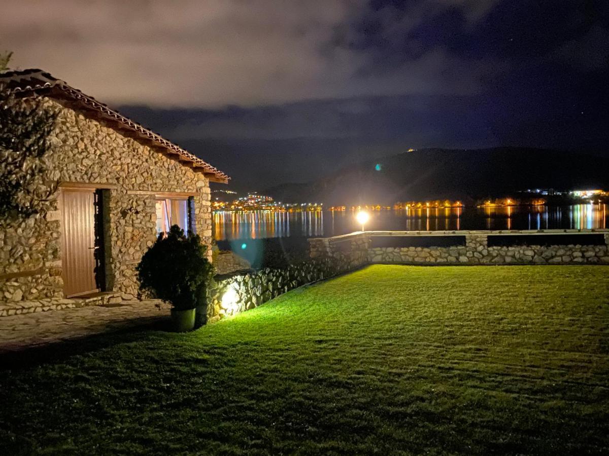 The Little Stone House By The Lake Кастория Экстерьер фото
